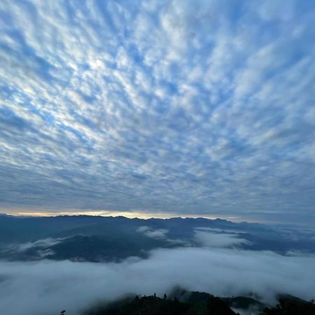 Hilltop Cloud View Genting Luxury Suite Genting Highlands Exterior foto