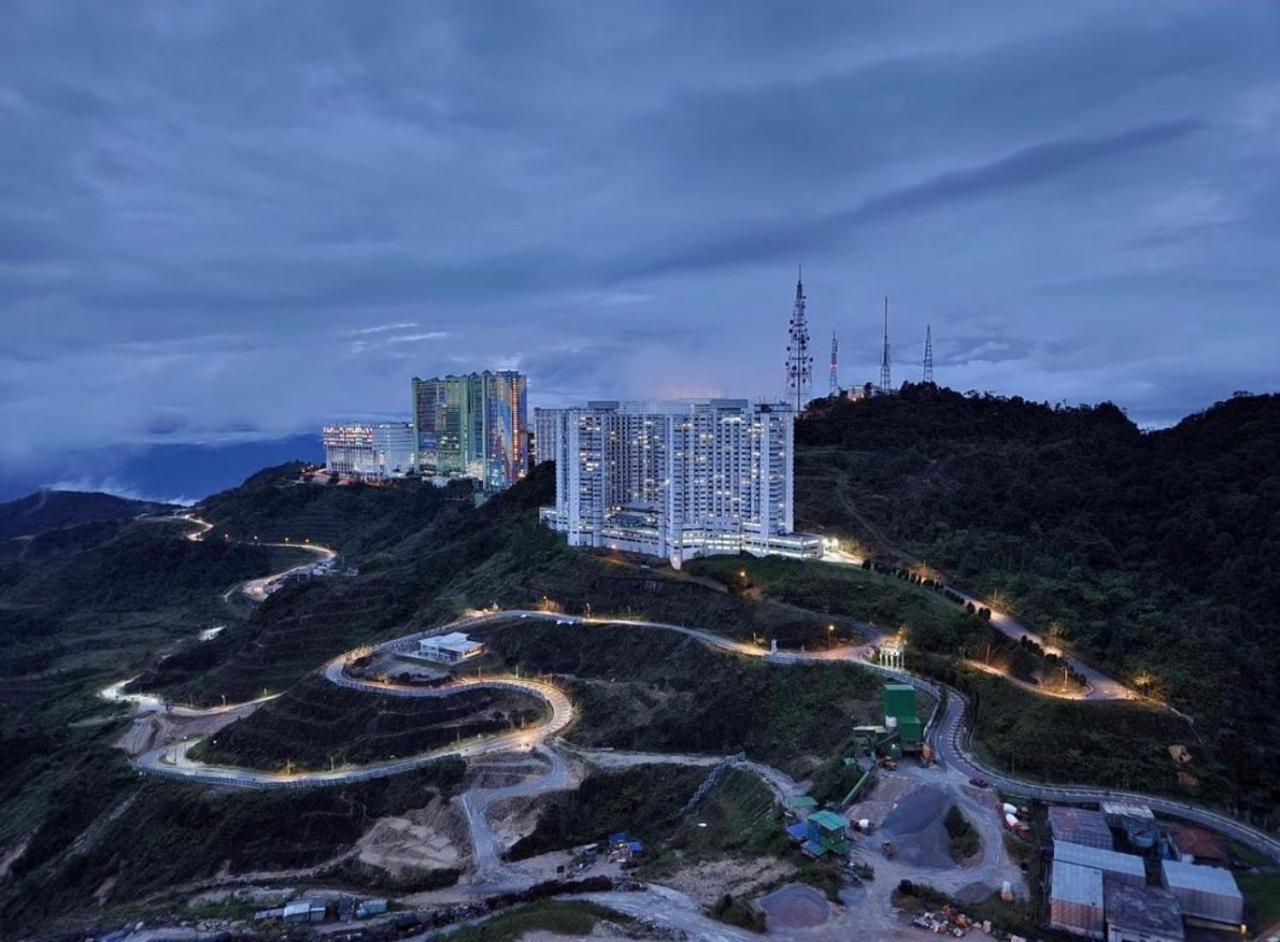 Hilltop Cloud View Genting Luxury Suite Genting Highlands Exterior foto